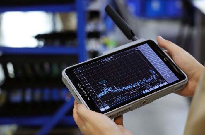 A Portable Analyzer With a Simplified User interface.
